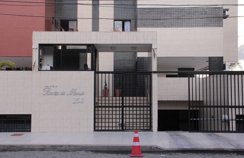 Jatiuca Apartment | Apt next to the beach with pool and gym in the best area of town.