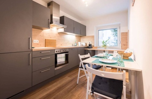 Lechhausen-Ost Apartment | Arbio I Beach style Apart