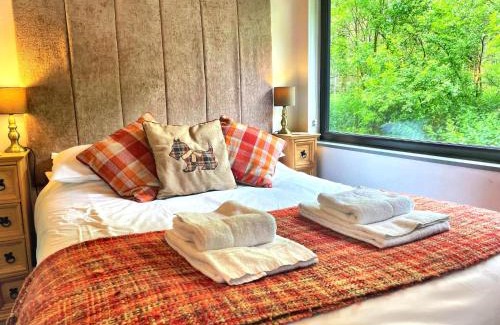 Warminster Apartment | Arc Pod-HotTub-HuntersMoon-Warminster-Bath