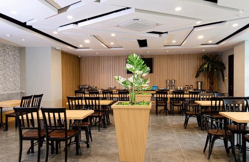 Manado City Centre Hotel | Arcadia Hotel Manado