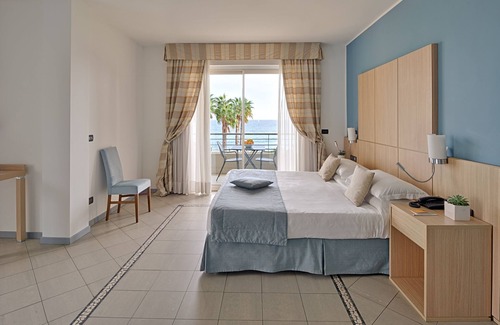 Santo Stefano al Mare Hotel | Aregai Marina Hotel & Residence