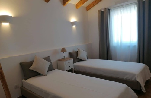 Santiago do Cacem House | Ares do Monte - Turismo Rural