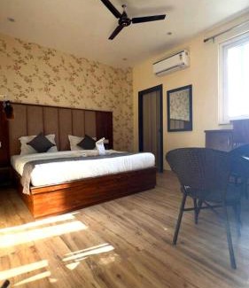 Dehradun Hotel | Aries Inn