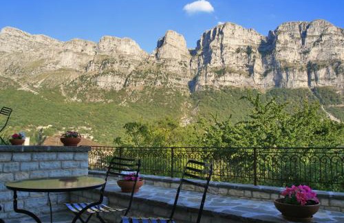 Papigo Hotel | Arkefthos Mountain Hotel