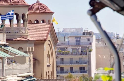 Agios Panteleimonas Apartment | Aroura Homes 2BR Central Balcony Apt Metro