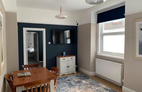 Douglas Apartment | Arrandale Apartments