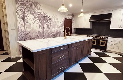 Belmont Heights House | Art Deco Mansion with Amazing Pool and Ocean Views