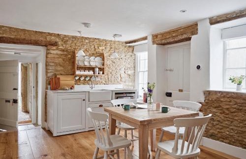 Chippenham House | Artisan Cottage
