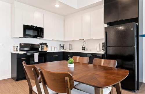 Little Tokyo Apartment | Arts District Condo, Walk to Little Tokyo Plaza
