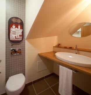 Cadaval Bed & Breakfast | Artvilla