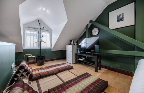 Chakkrawat House | Arun Sa Wad - Yaowarat 138B