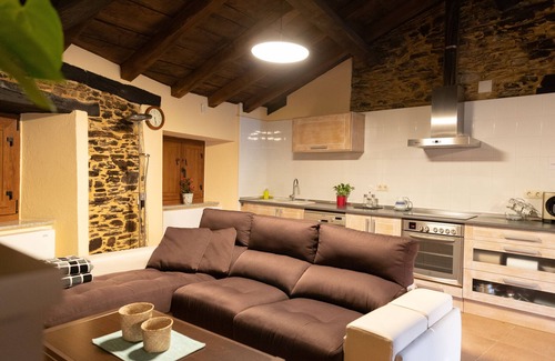 Aldeguer Cottage | As Veneiras casa. just enjoy