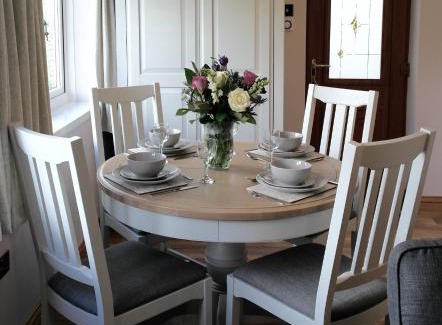 Fylingthorpe Apartment | Ashford House 2 bedroom Apartment 'outdoor bathing tub'