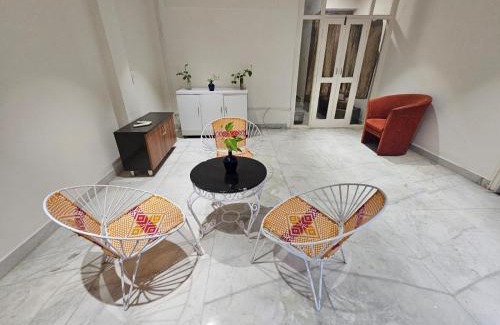 Jubilee Hills Bed & Breakfast | Ashirwad Homestay