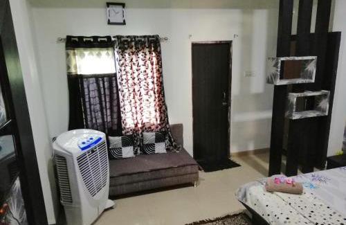 Indore House | Ashta Lakshmi Tourist Home Stay