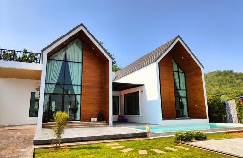 Pong Ta Long Villa | ASTRID PoolVilla KhaoYai