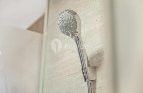 Hegarmanah Apartment | Astrum by Kozystay - Ciumbuleuit