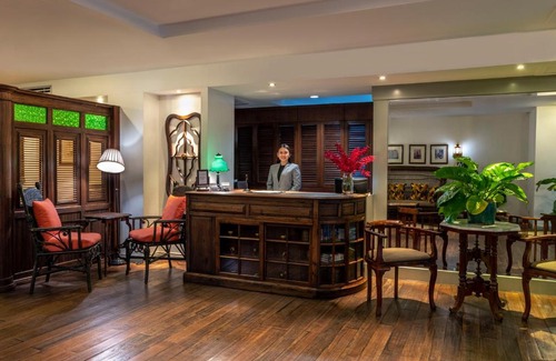 Embassy District Apartment | At 21 Saladaeng