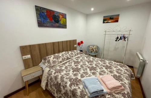 Figueras (Castropol) Apartment | AT El Manzano - Jardín & BBQ - Los Gayoles Rural