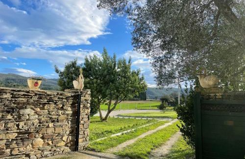 Figueras (Castropol) Apartment | AT El Manzano - Jardín & BBQ - Los Gayoles Rural