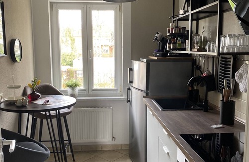 Alt-West Apartment | At home with friends and with love and heart for our guests