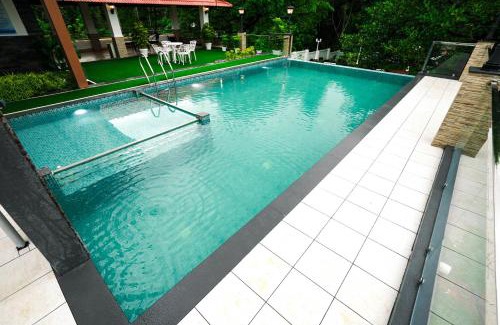 Athirapally Hotel | Athirappilly Rainland Resort