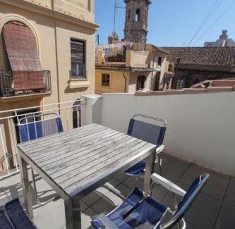 Ciutat Vella Apartment | Atico Tapineria