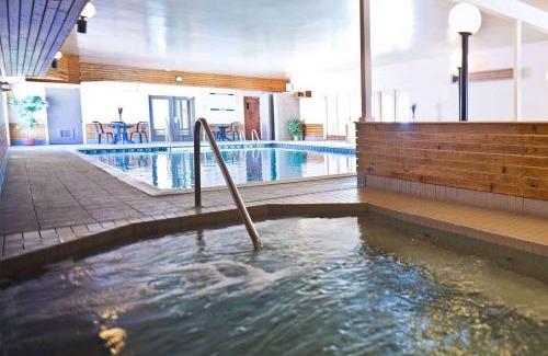 Bathurst Hotel | Atlantic Host Hotel, Trademark Collection by Wyndham