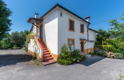 Santo Andre de Poiares House | Atlantic Nest Poiares