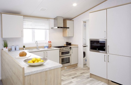 Cresswell Ski Chalet | Atlas Wisteria Lodge