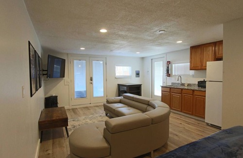 Hurricane House | Atomic Love Shack @ Area 51 | Pet Friendly Casita