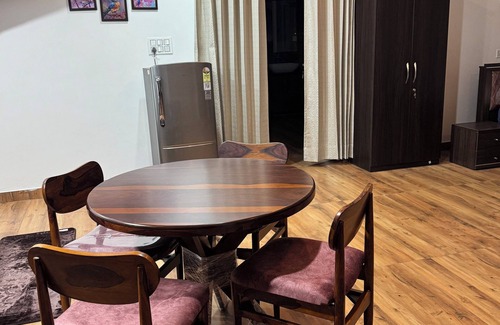 Sidhpur Villa | Attic Breeze 2BR -Mountain Villa By Homeyhuts