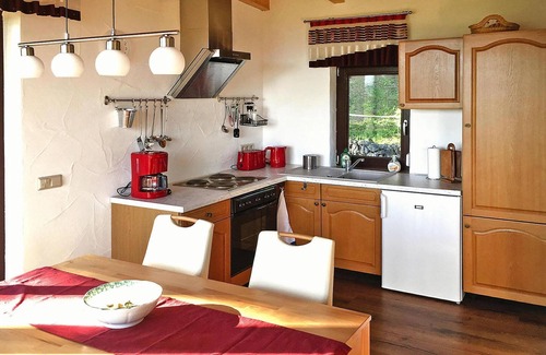 Kaltennordheim House | Attraktives Ferienhaus mit Balkon