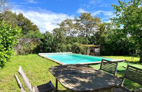 Saint-Benoit Villa | Au Domaine Valigny, piscine chauffée + WIFI Fibre