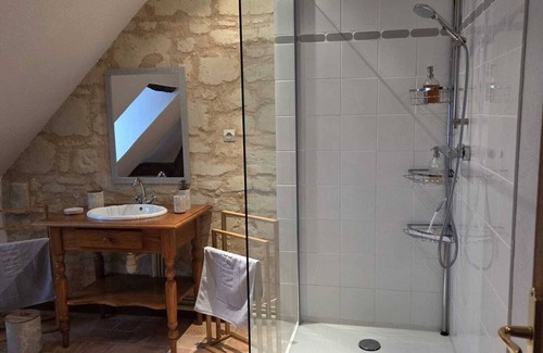 Gennes-Val-de-Loire House | AU PIED DU LAVOIR