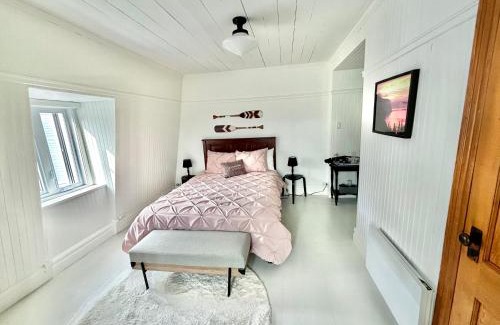 Cap-a-l'Aigle Hotel | Auberge musicale Pour un Instant