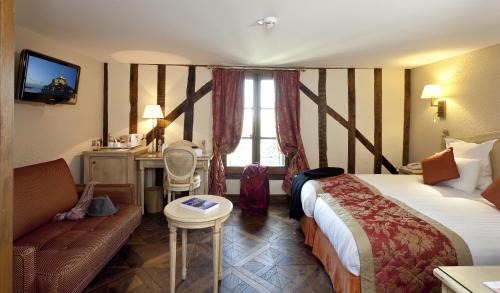 Le Mont-Saint-Michel Hotel | Auberge Saint Pierre