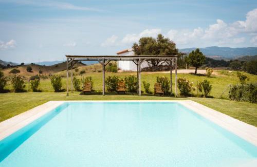 Galtelli Villa | Auberge Santu Martine: cottage with pool (Vinza)