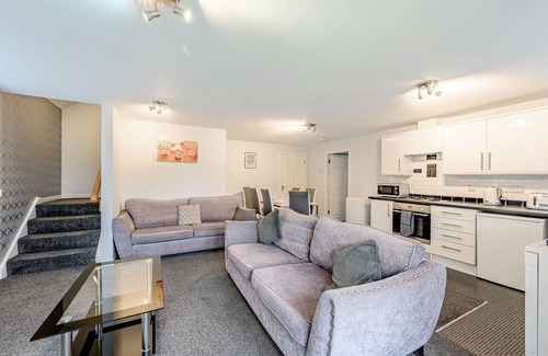 Castle Douglas Cottage | Auchenlarie Courtyard No 2 - a cottage that sleeps 6 guests in 4 bedrooms