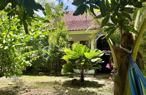 Kuta House | Aura Bungalow mit schöner Terrasse und Garten
