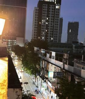 Si Phraya Hostel | Aura Hostel