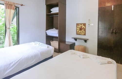 Ban Pong Hotel | Aura Park Resort