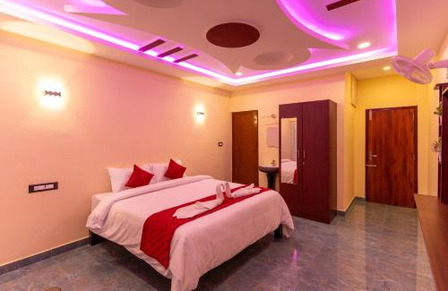 Bommayapalayam Hotel | Auro Beach Resort