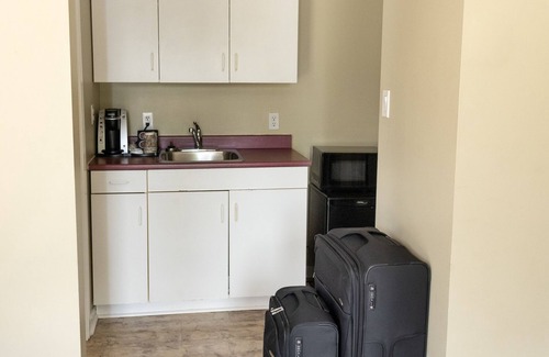 Kingston Hotel | Aurora Inn