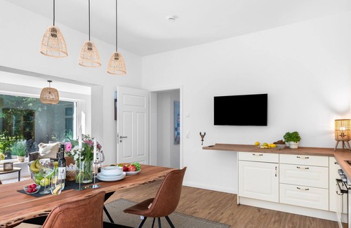 Hedwigenkoog Apartment | Auster- Exklusive Einrichtung auf 120 m² mit Terrasse und Strandkorb