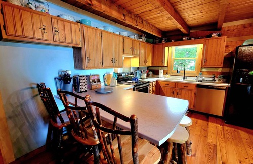 Jefferson City Cabin | AUTHENTIC LAKEFRONT LOG CABIN-SLEEPS 10. PRIVATE DOCK. FIREPIT.