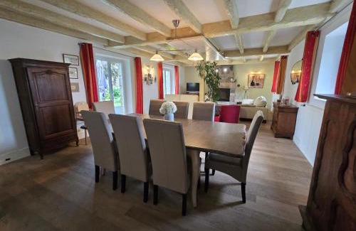 Saint-Thonan House | Authentique maison bretonne avec jardin fleuri