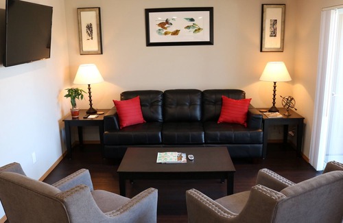 Airway Heights Apartment | Autumn Leaf Suites