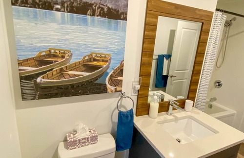 Port Albert Cottage | Autumn Nights by the Lake. *Hot Tub*