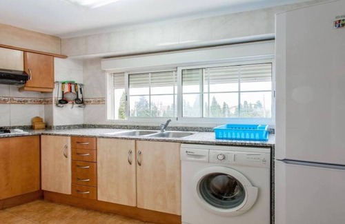 Moncada Ski Chalet | Autumn Sun In Valencia